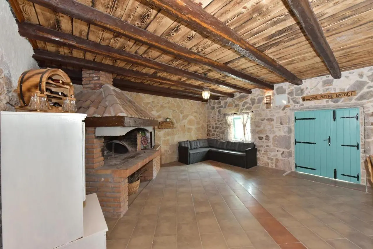 בית נופש Donje Rastane Rural Home With Heated Pool Rastane