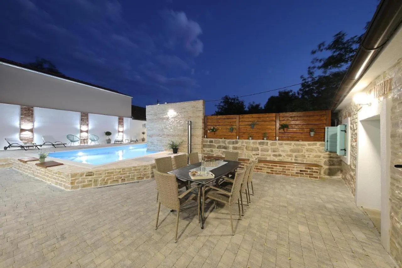 Donje Rastane Rural Home With Heated Pool Rastane בית נופש