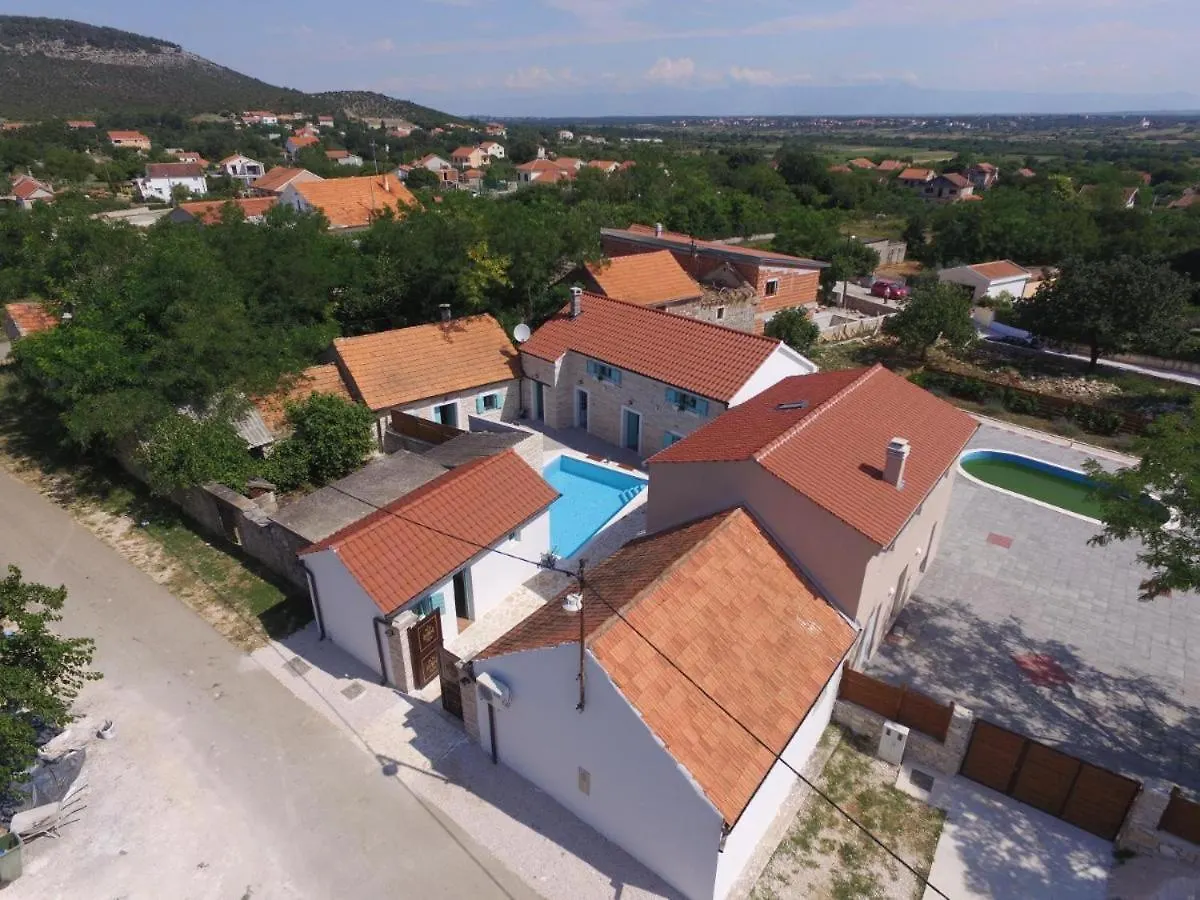 Donje Rastane Rural Home With Heated Pool Rastane קרואטיה
